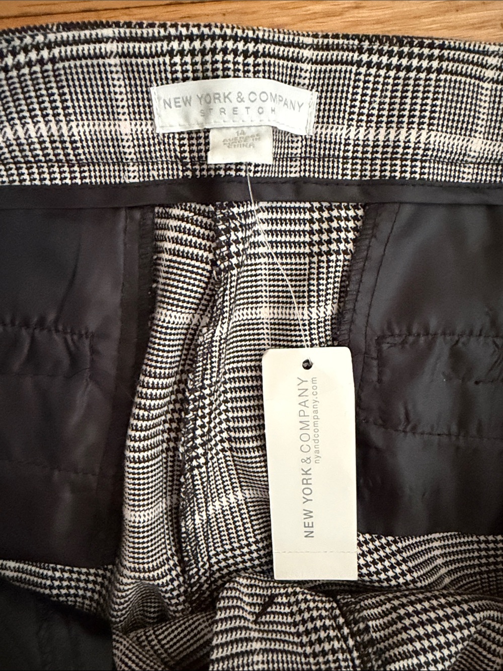 NWT - 14 - New York & Company - Gray Windowpane Plaid Wide-Leg Pants - Picture 4 of 9